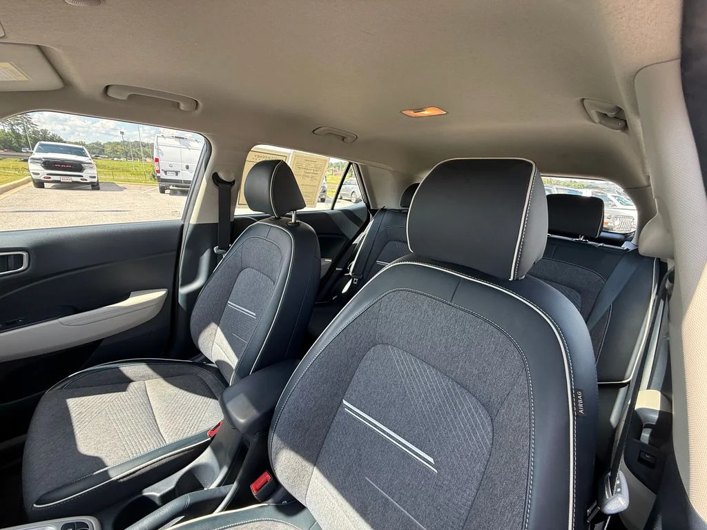 Used 2023 White Hyundai Limited image 20