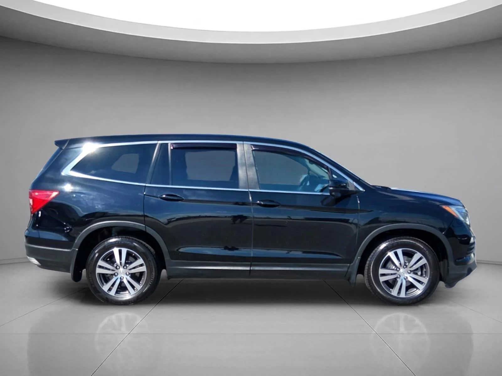 Used 2017 Crystal Black Pearl Honda EX-L image 6