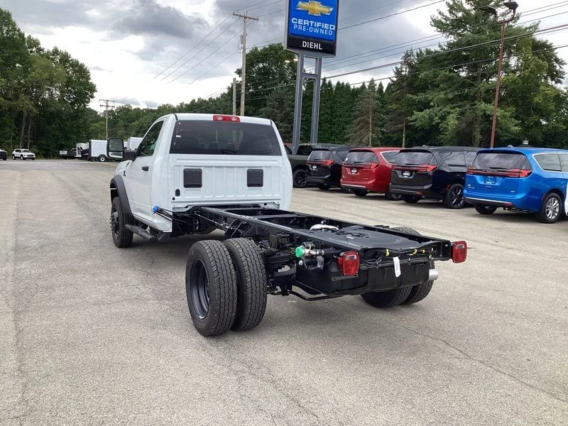 New 2026 Bright White Clearcoat RAM Tradesman image 5