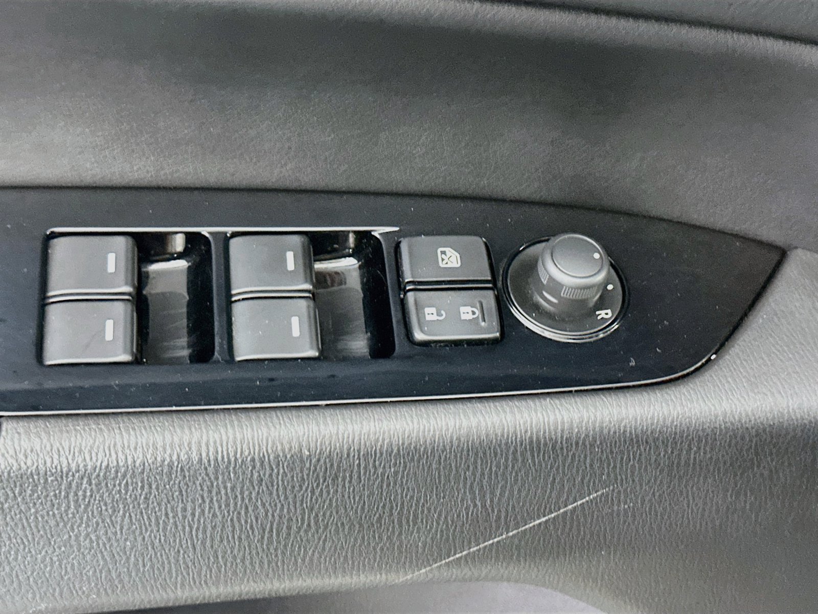 Used 2018 Machine Gray Mazda Touring image 18