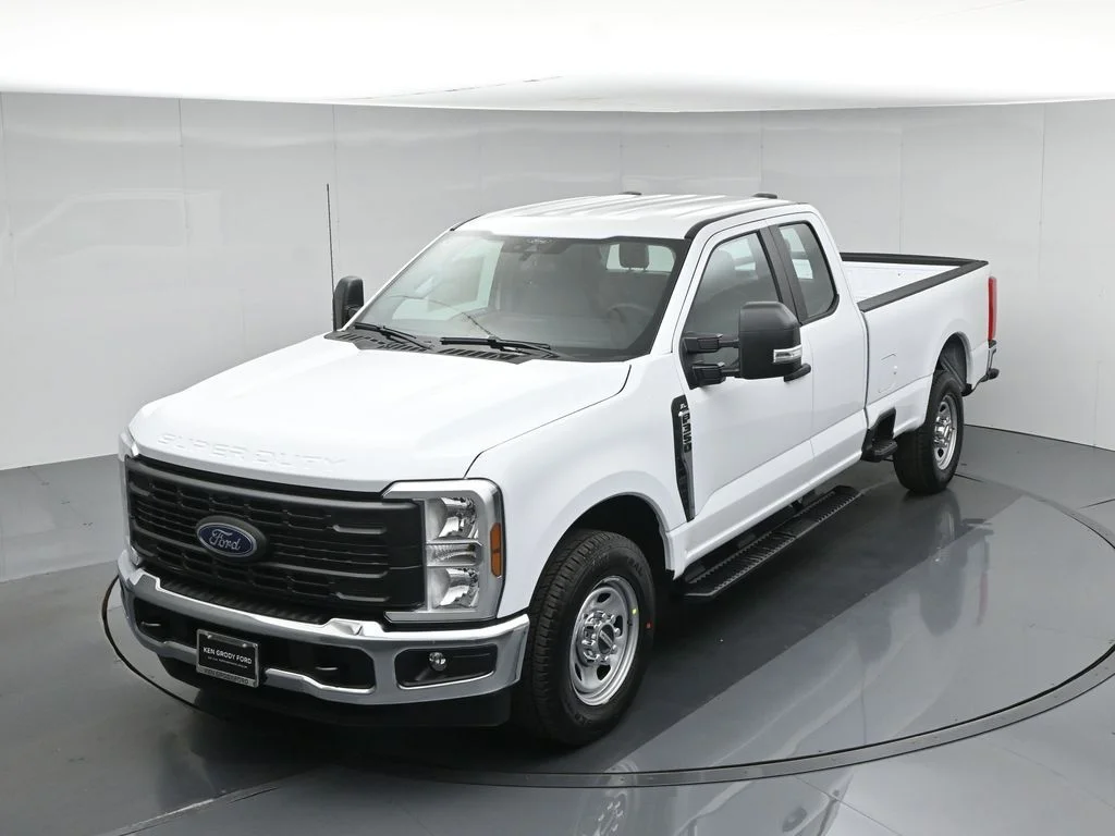 New 2026 White Ford XL image 34