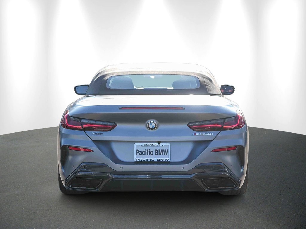 2025 BMW 8 Series photo 5