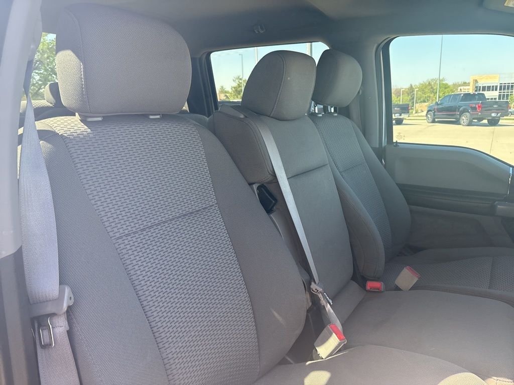 Used 2018 Silver Ford XLT image 27