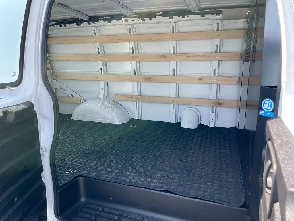 Used 2025 Summit White Chevrolet 2500 image 23