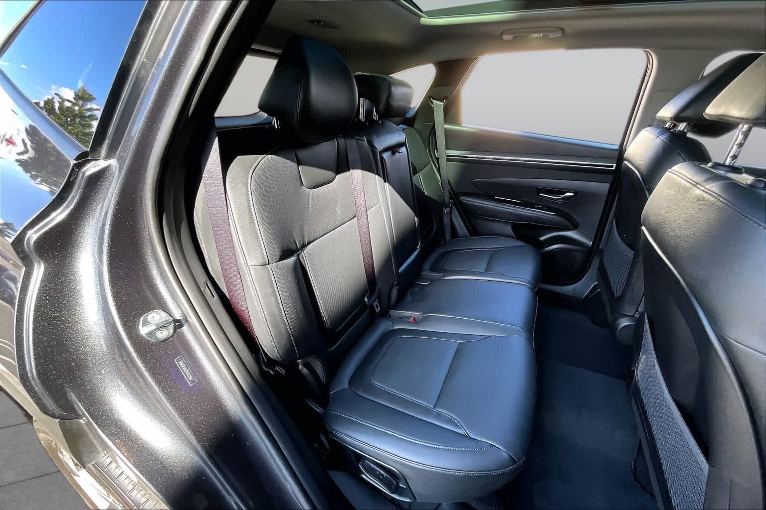 Used 2023 Phantom Black Hyundai Limited image 19