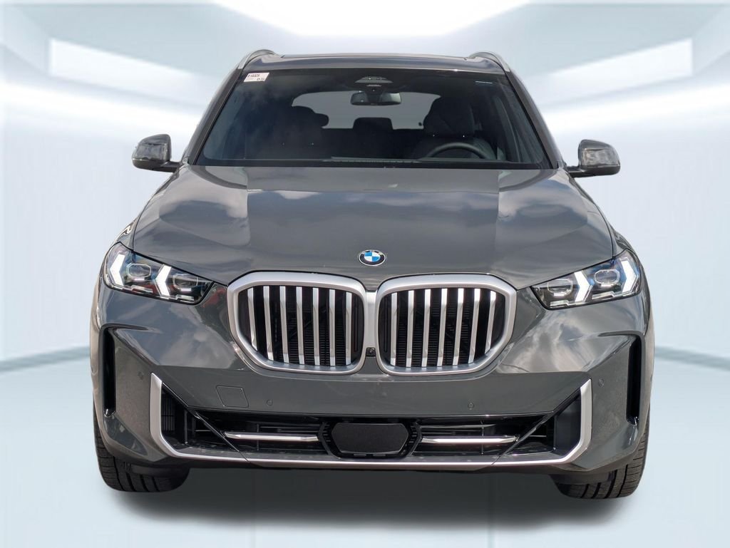 New 2026 Dravit Grey Metallic BMW xDrive40i image 8
