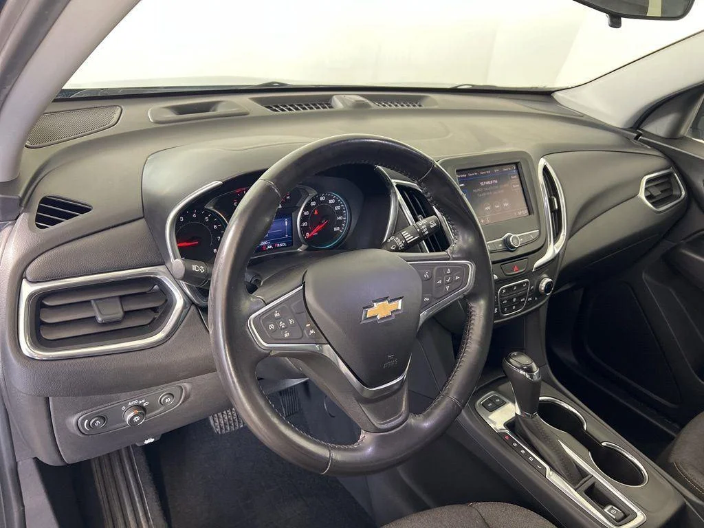 Used 2020 Nightfall Gray Metallic Chevrolet LT image 4