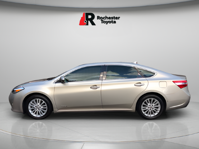 Used 2015  Toyota Limited image 4