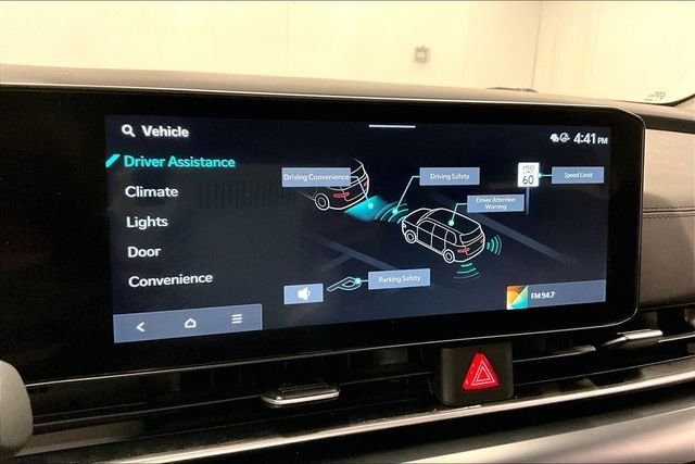 2025 Kia Carnival LXS - Photo 36