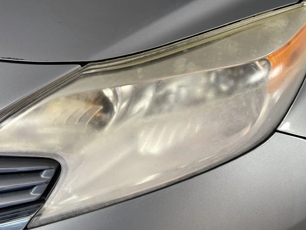 Used 2014 Gray Nissan S image 33