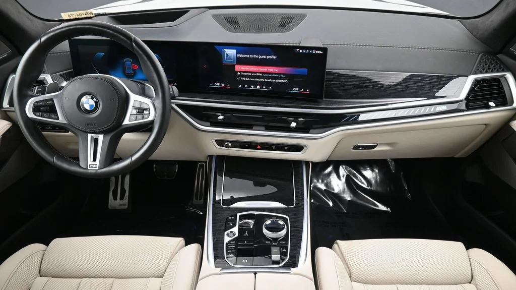 Certified Used 2025 Green BMW M60i image 4