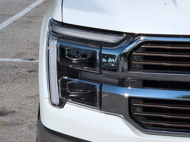 New 2026 Star White Metallic Tri-Coat Ford King Ranch® image 10