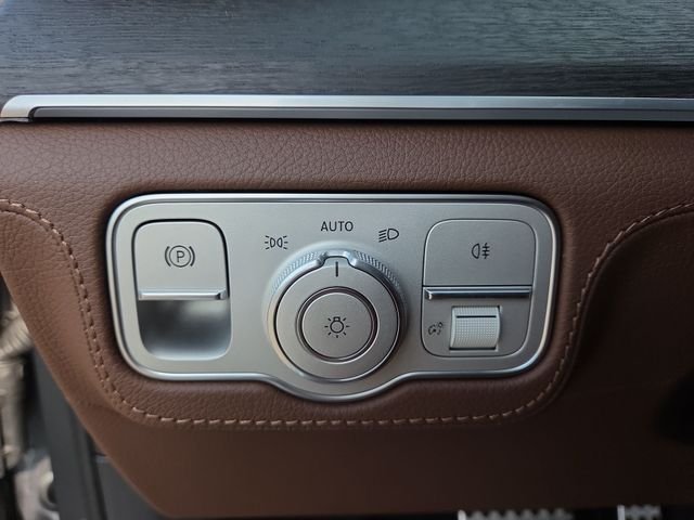 New 2026 Selenite Grey Metallic Mercedes-Benz GLS450 image 23