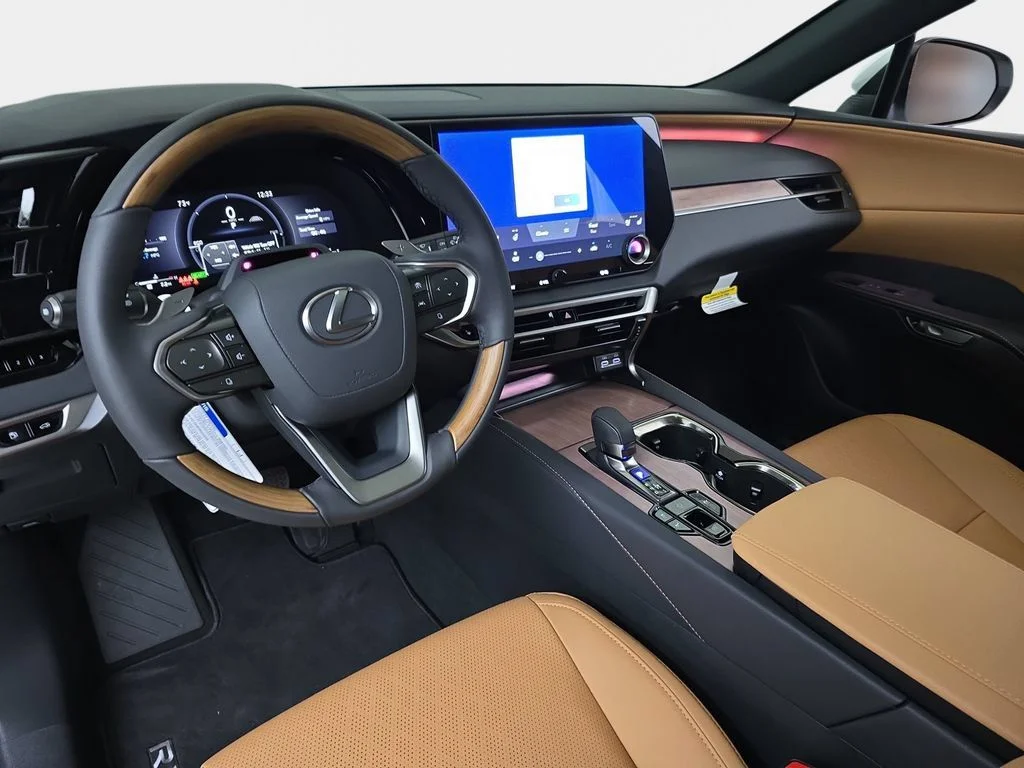 New 2026 Eminent White Pearl Lexus PREMIUM PLUS image 10