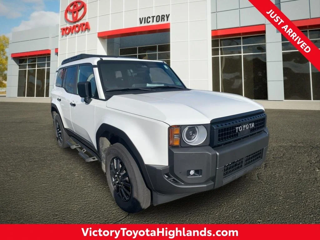 Used 2024 White Toyota 1958 image 1