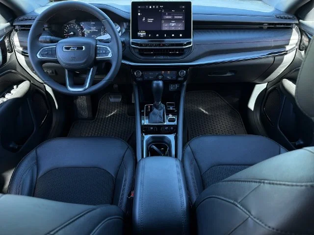 Used 2025 White Jeep Trailhawk image 16