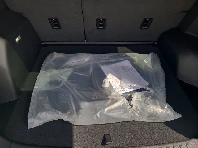 New 2027 Summit White Chevrolet LT image 9