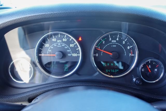 Used 2017 Silver Jeep Unlimited Sport image 17