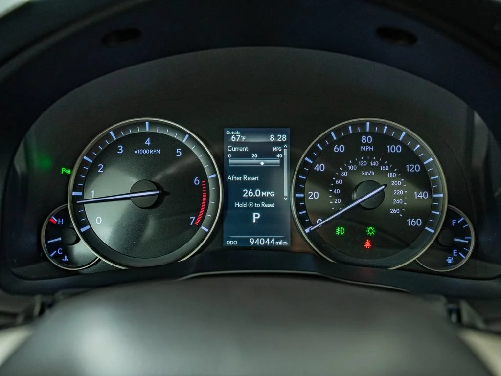 Used 2018 Silver Lexus 350 image 25