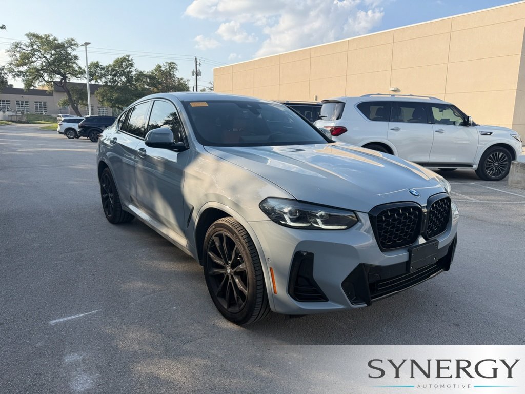 Used 2025 Brooklyn Grey Metallic BMW xDrive30i image 2