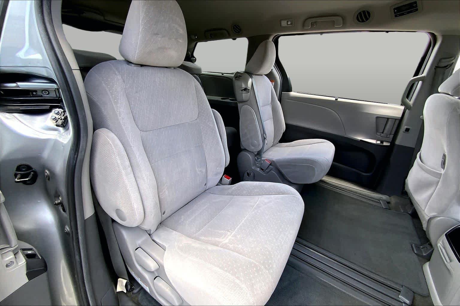 Used 2016 Silver Sky Metallic Toyota LE image 19