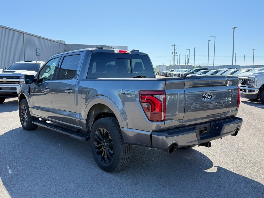 Used 2025 Carbonized Gray Metallic Ford Lariat image 20