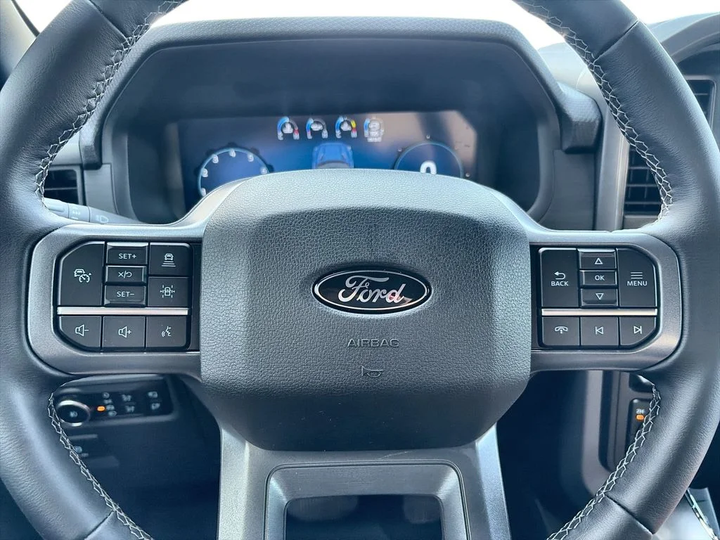 Used 2025 Gray Ford XLT image 21