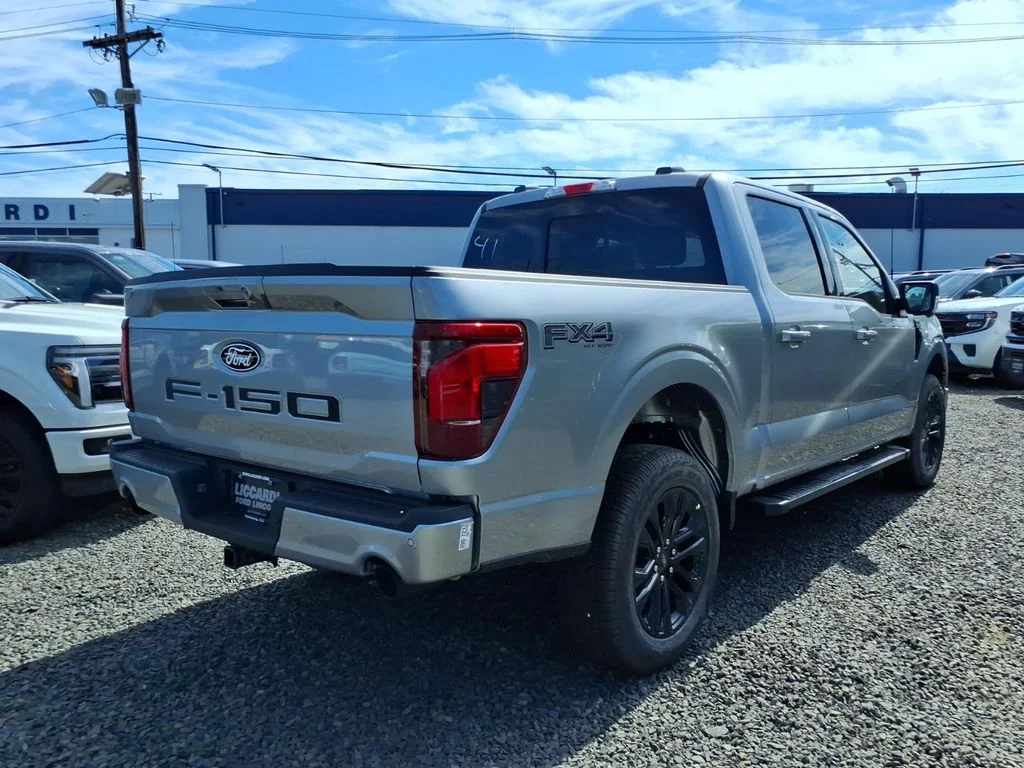 New 2026 Iconic Silver Metallic Ford XLT image 6