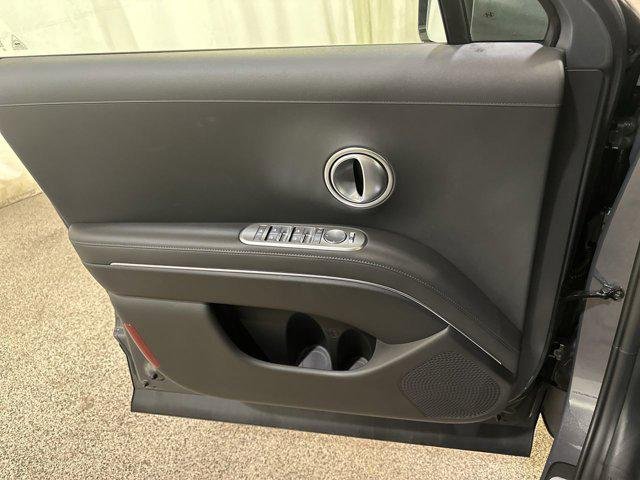 New 2026 Ecotronic Gray Pearl Hyundai SEL 7P image 17