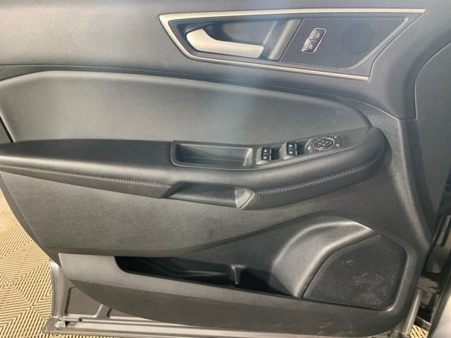 Used 2024 Gray Ford SEL image 34