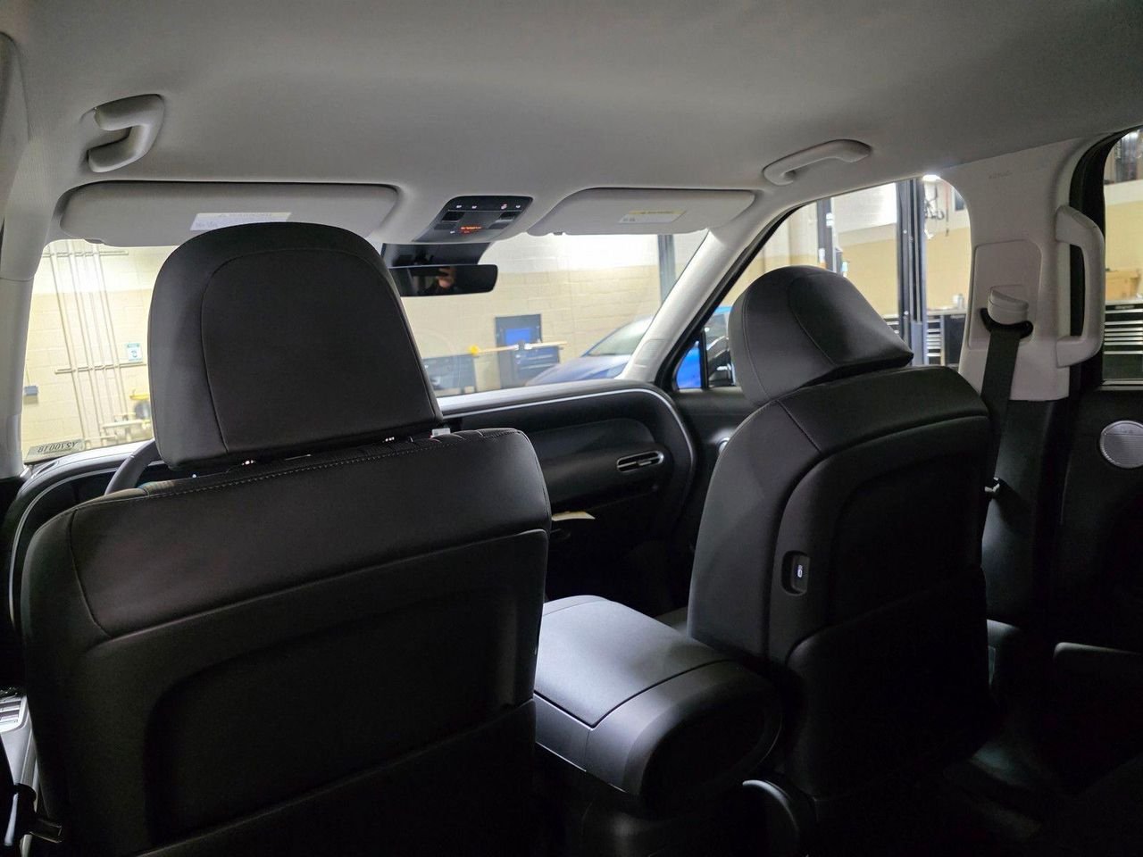 New 2027 Abyss Black Pearl Hyundai Blue SEL 8P image 16