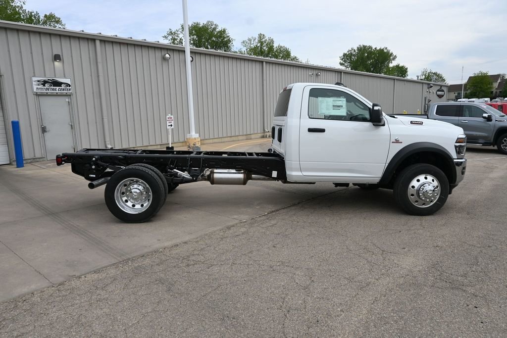 New 2026 Bright White Clearcoat RAM Tradesman image 11