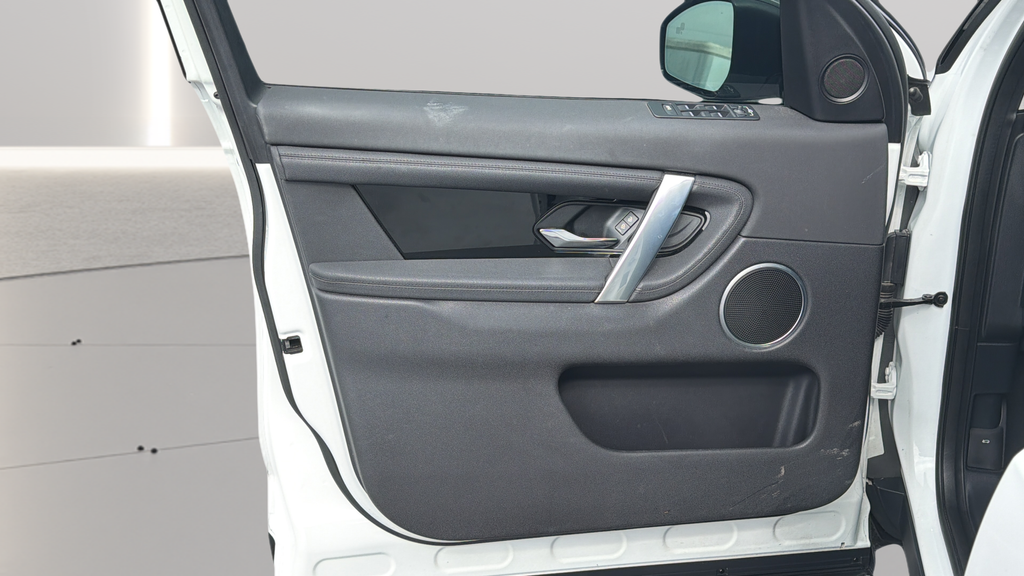 Used 2021 Fuji White Land Rover S image 20