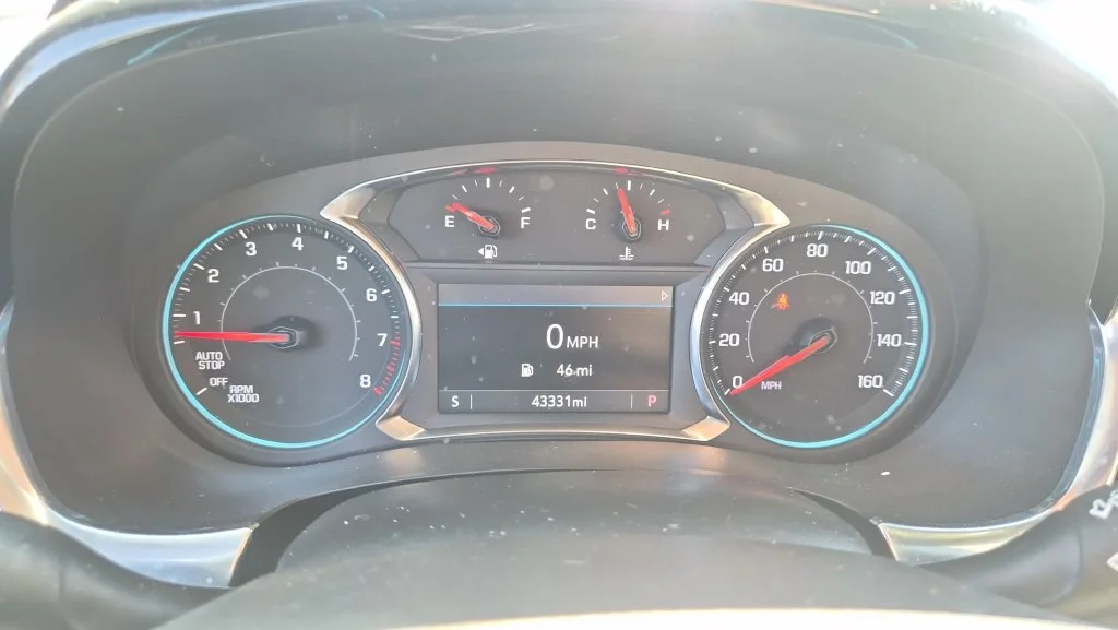 Used 2023 STERLING GRAY METALLIC Chevrolet LT Cloth image 15