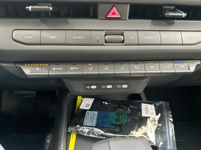 New 2027 Aurora Black Pearl Kia LX image 17