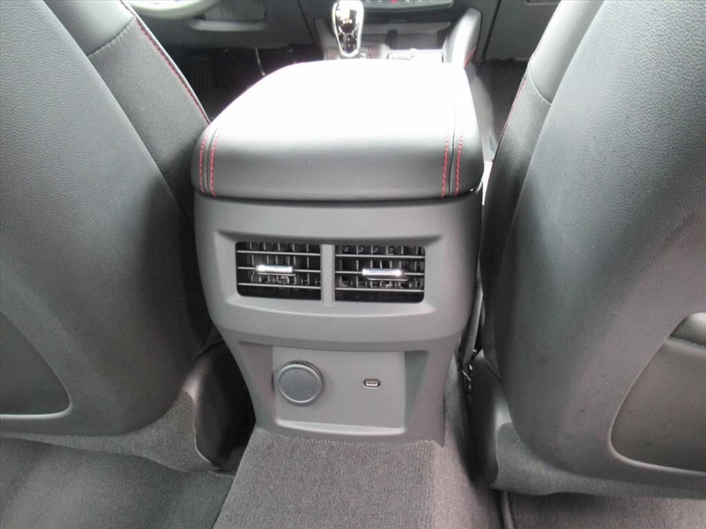 Used 2022 Crystal White Tricoat Cadillac Sport image 34