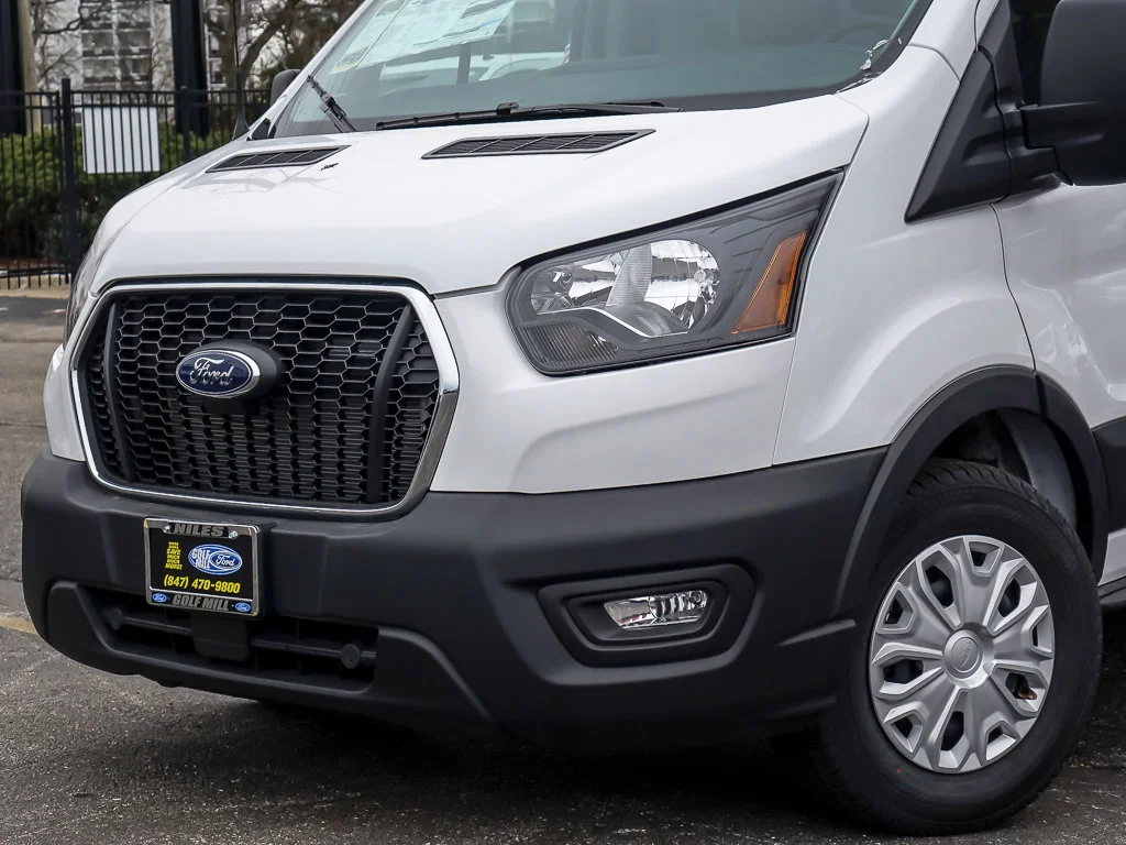 New 2025 Oxford White Ford T-150 148 LR RACKS & BINS image 8