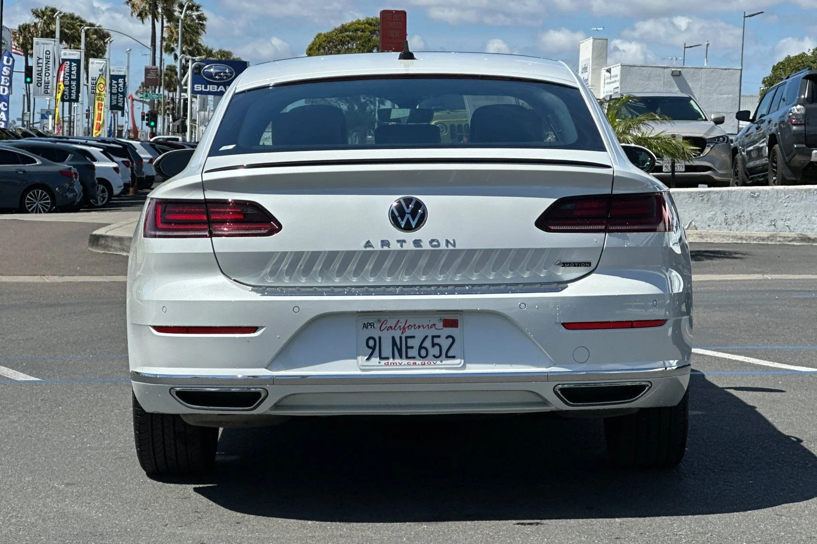 Used 2023 White Volkswagen 2.0T SEL R-Line image 5