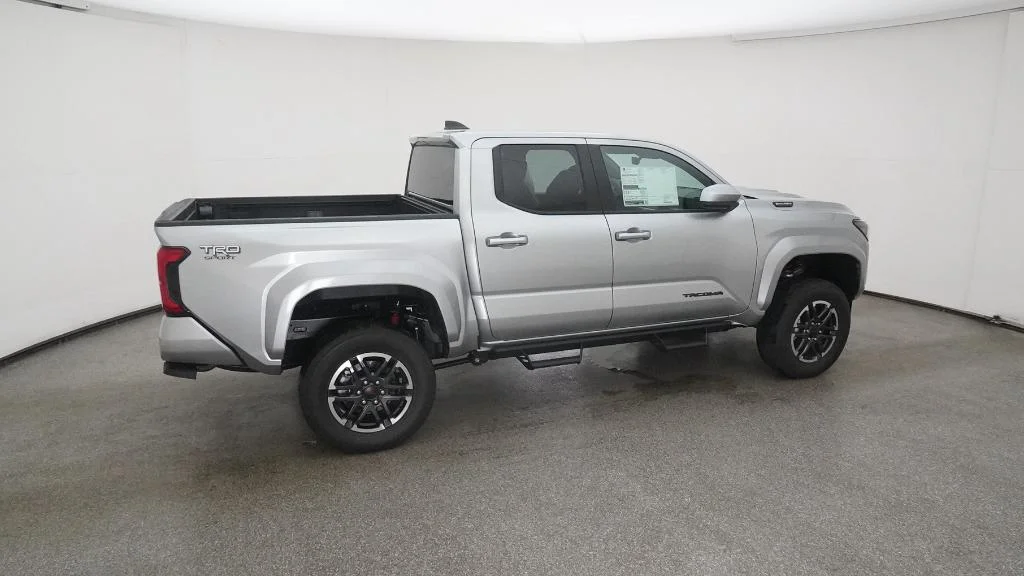 2025 Toyota Tacoma TRD Sport - Photo 14