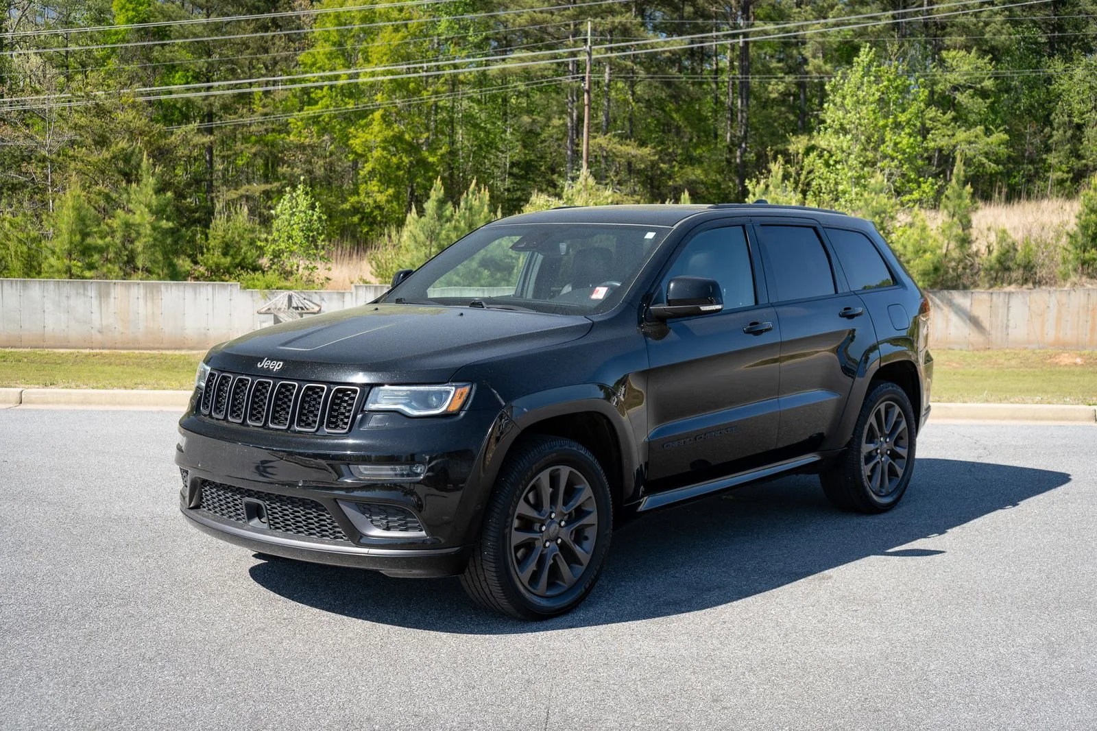 Used 2019 Black Jeep Overland image 3