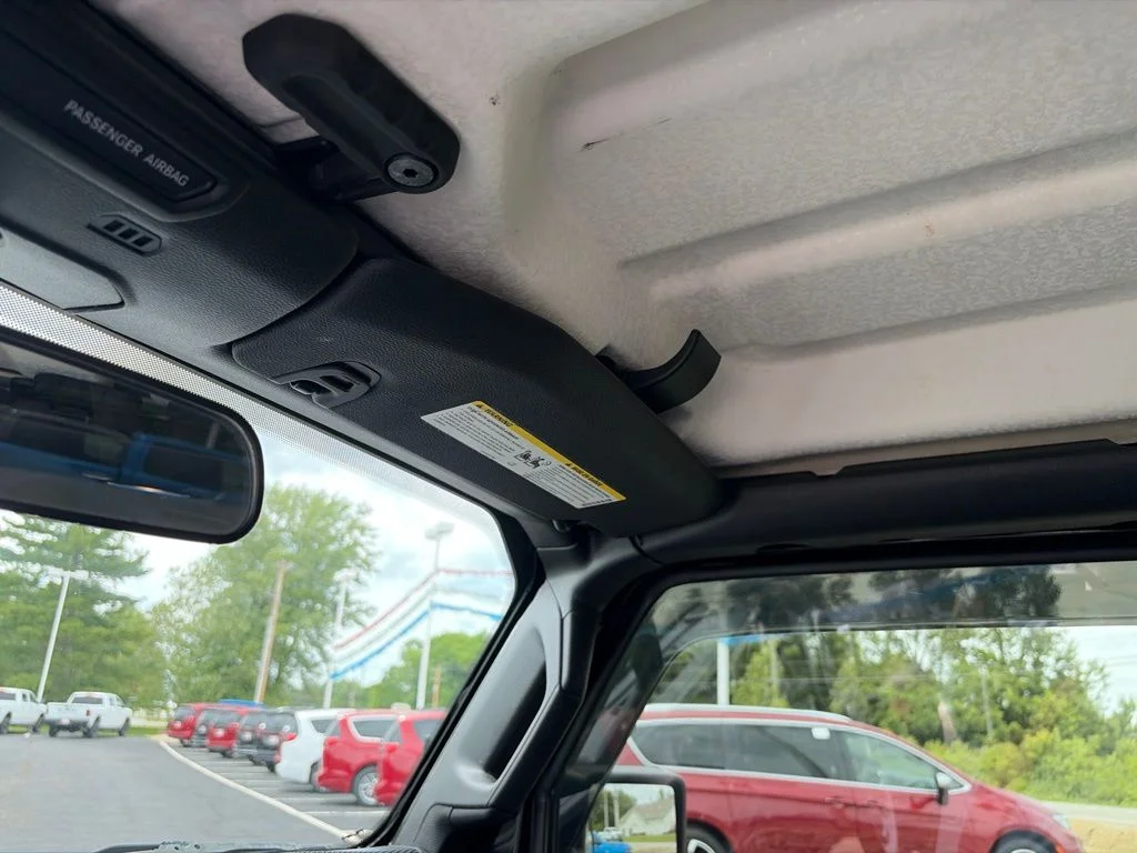 Certified Used 2018 Black Jeep Sport S image 30