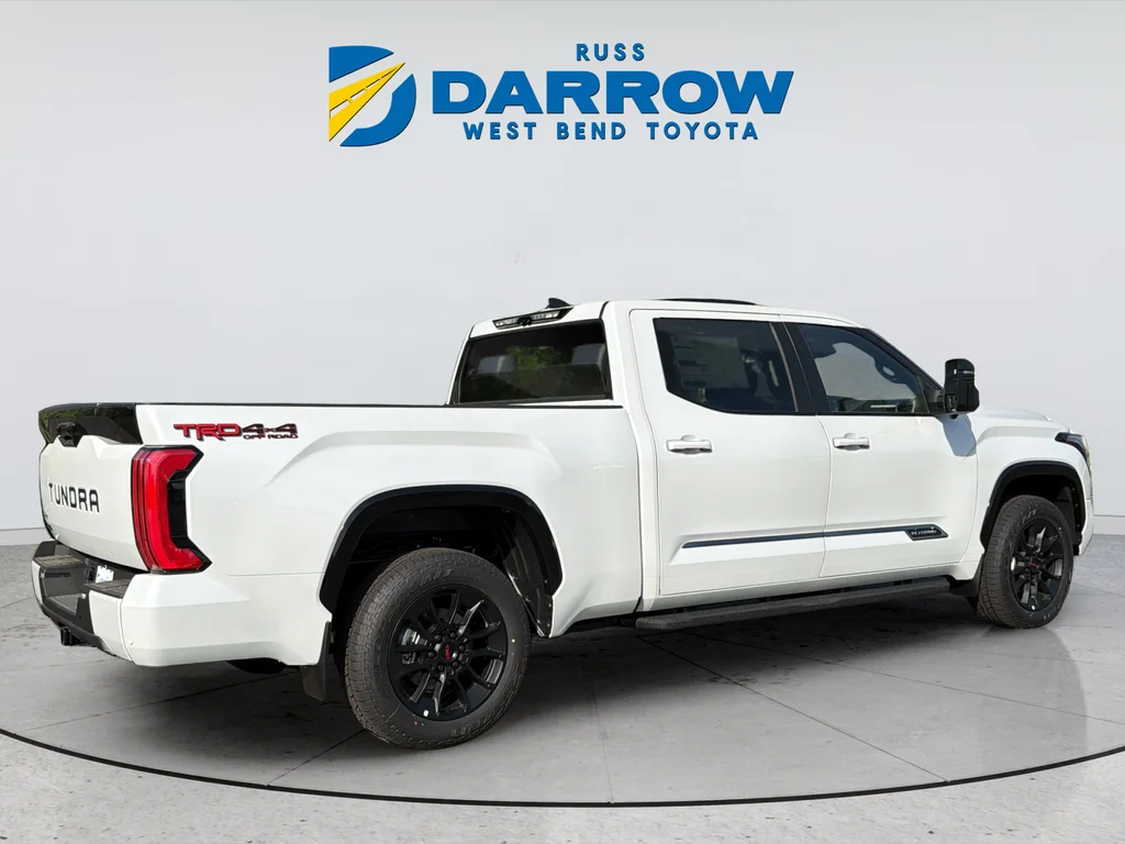 New 2026 Wind Chill Pearl <sup>1</sup> Toyota  Platinum image 5