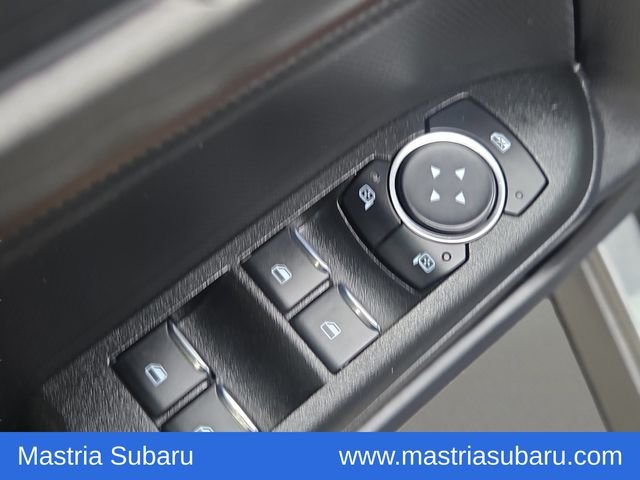 Used 2025 Gray Metallic Ford Outer Banks image 20