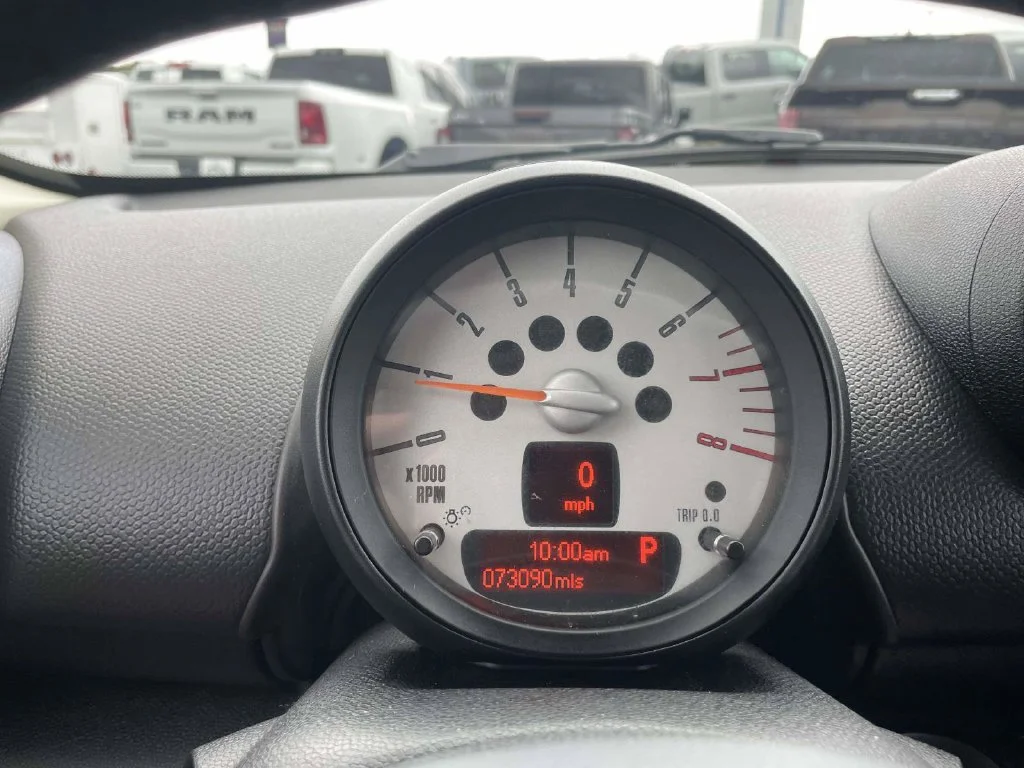 Used 2013 Blue MINI Base image 29