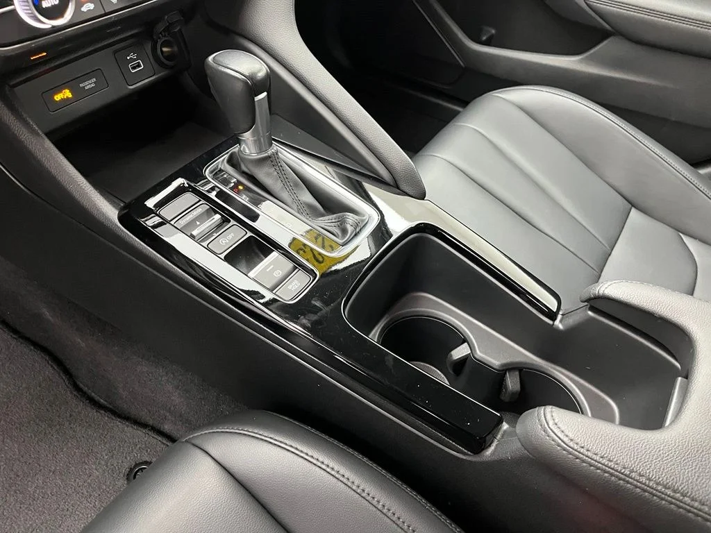 Used 2023 White Acura Base image 26