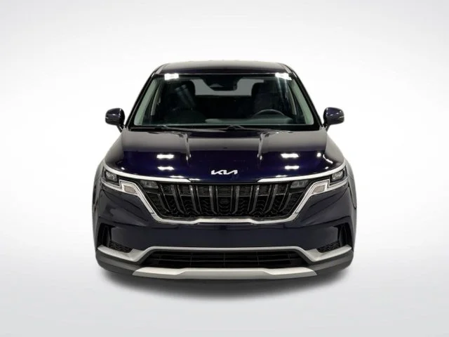 Used 2023 Blue Kia LX image 3