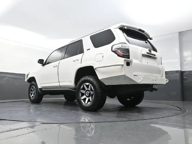 Used 2016 White Toyota SR5 Premium image 36