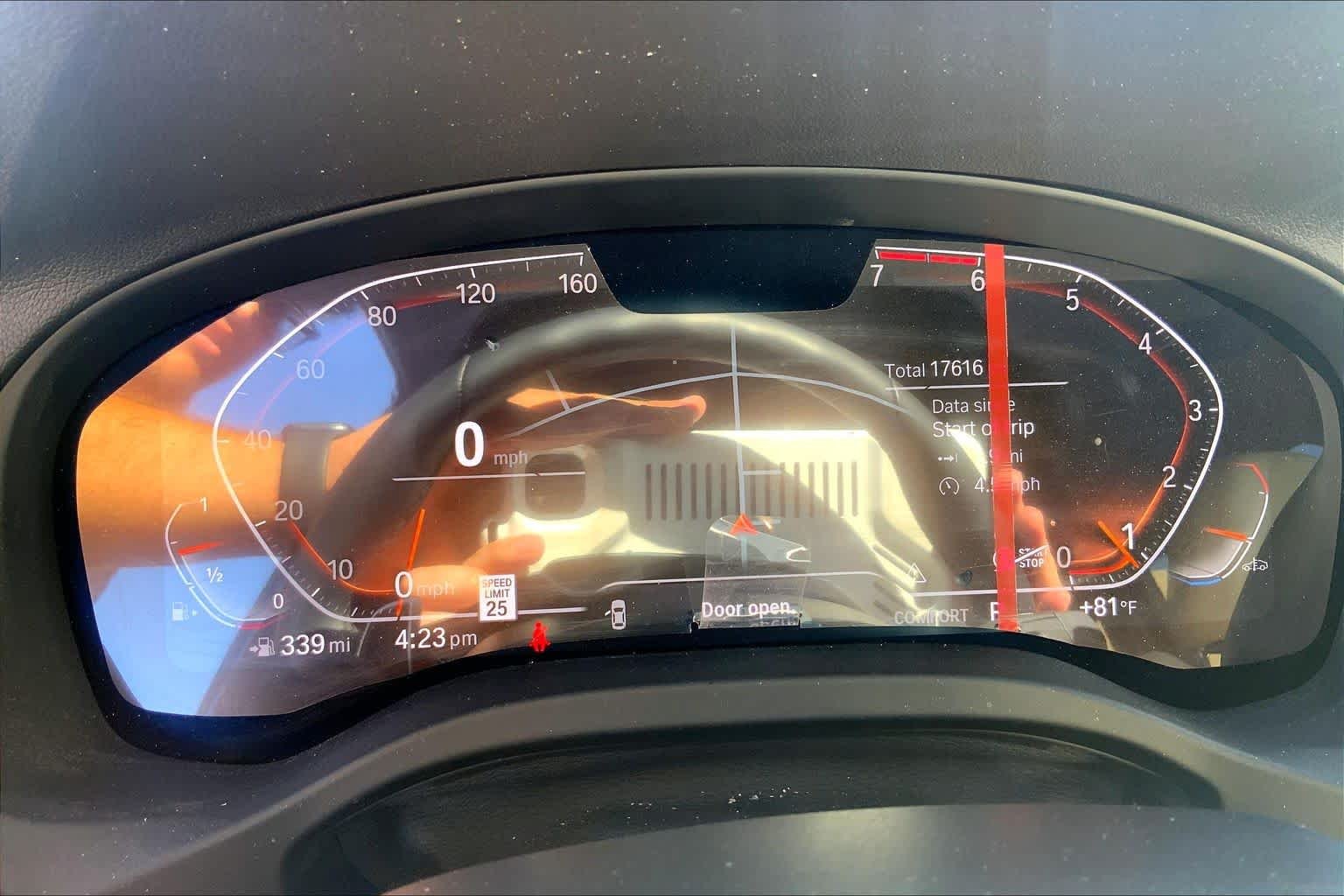 Used 2024 Skyscraper Grey Metallic BMW xDrive30i image 25