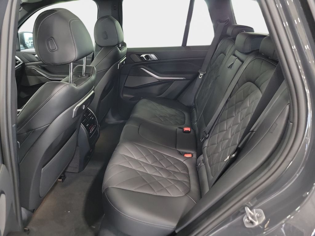 2026 BMW X5 40i - Photo 8