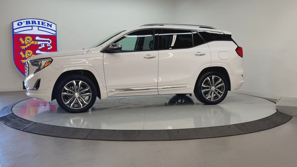 Used 2018 Summit White GMC Denali image 8